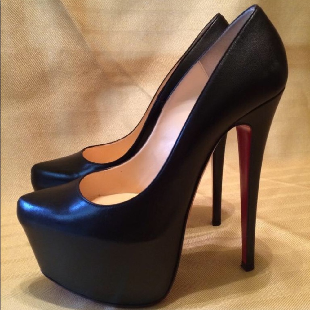 Christian Loubotin Daffodile Pumps